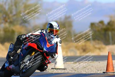 media/Jan-08-2022-SoCal Trackdays (Sat) [[1ec2777125]]/Turn 2 (150pm)/